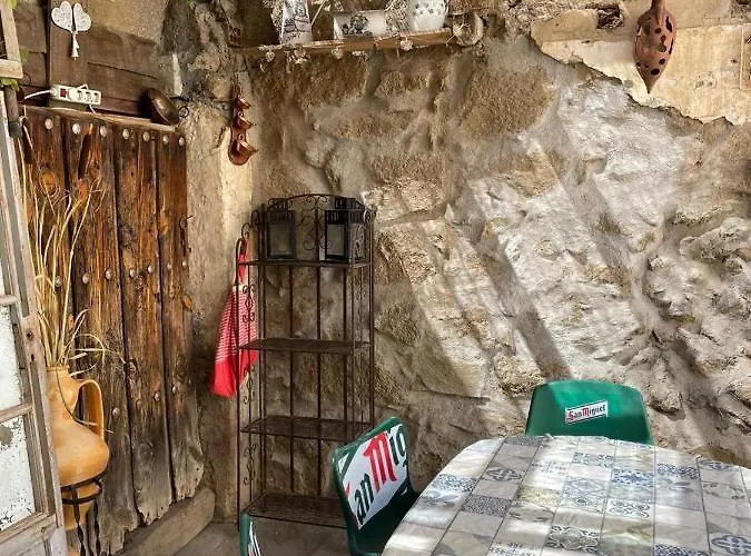 Neveritas Hétvégi ház *